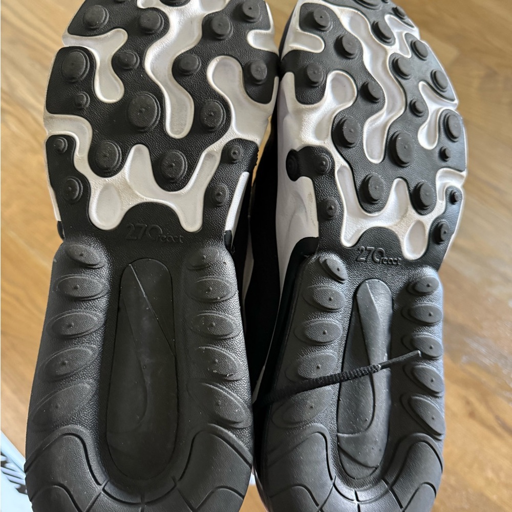 Nike Air Max React 270 - Picture 6 of 9